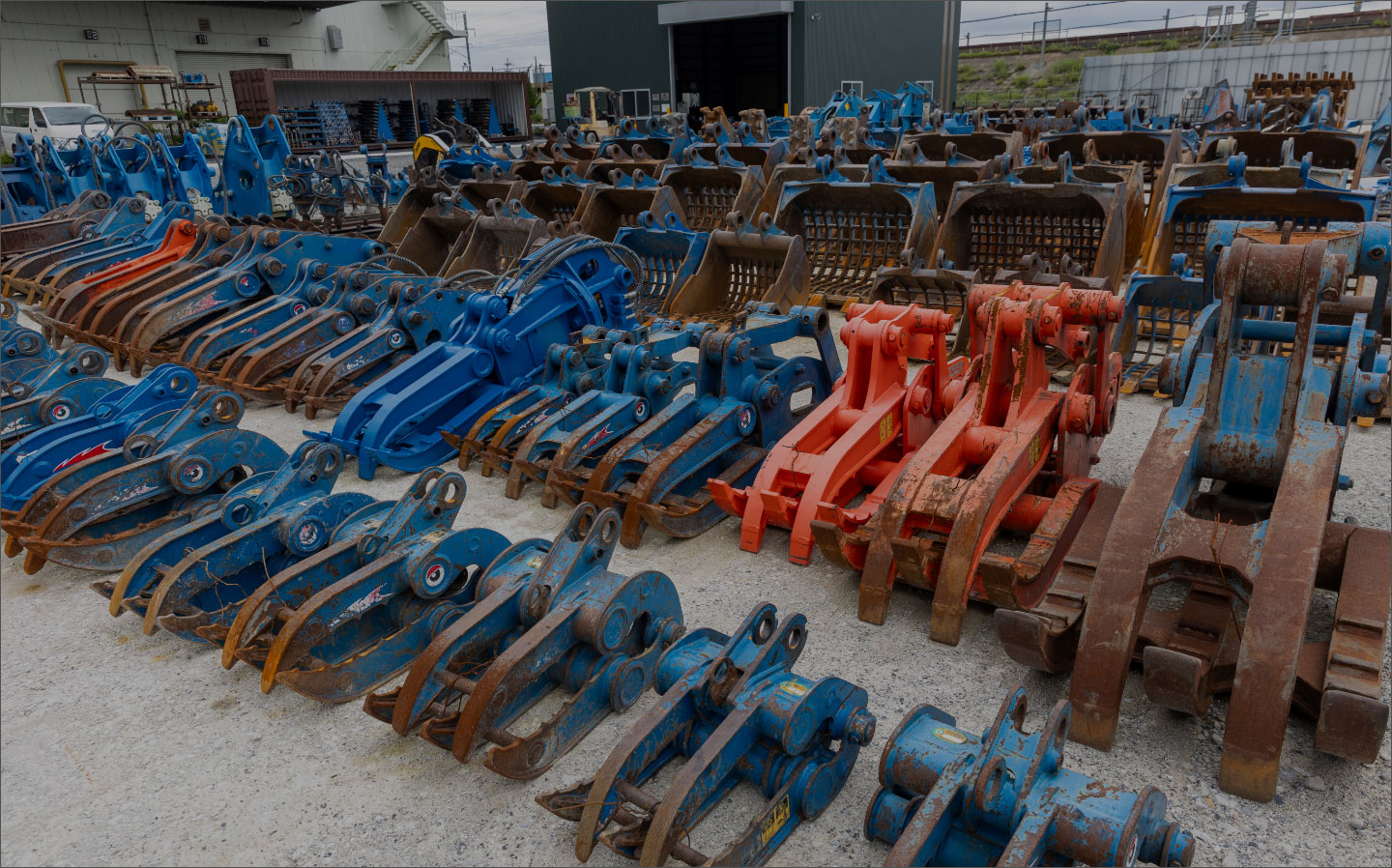 私たちは同業レンタル業者様専用の「Wレンタル」サービスに特化した事業を展開しています